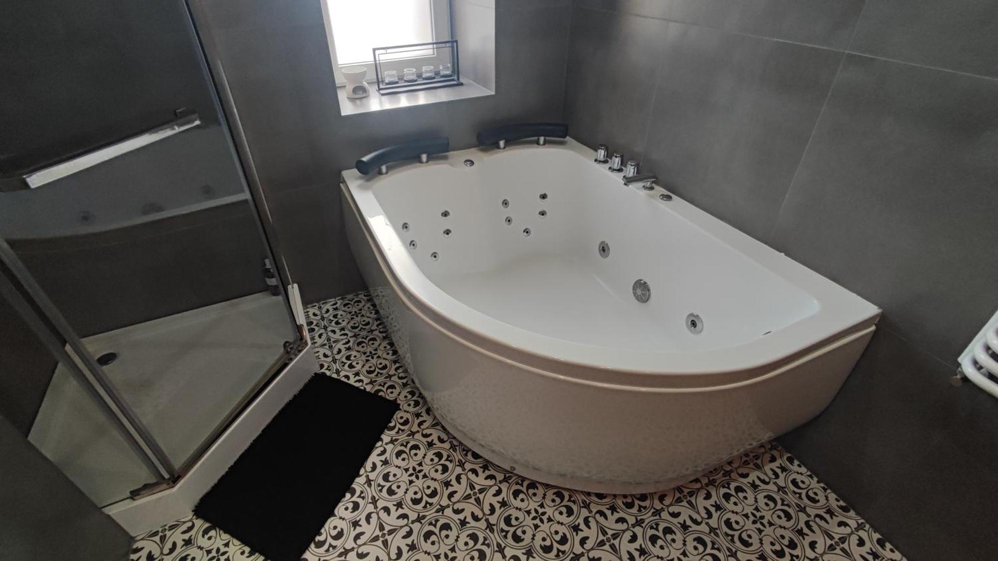 Apartament Z Jacuzzi 赫尔 外观 照片